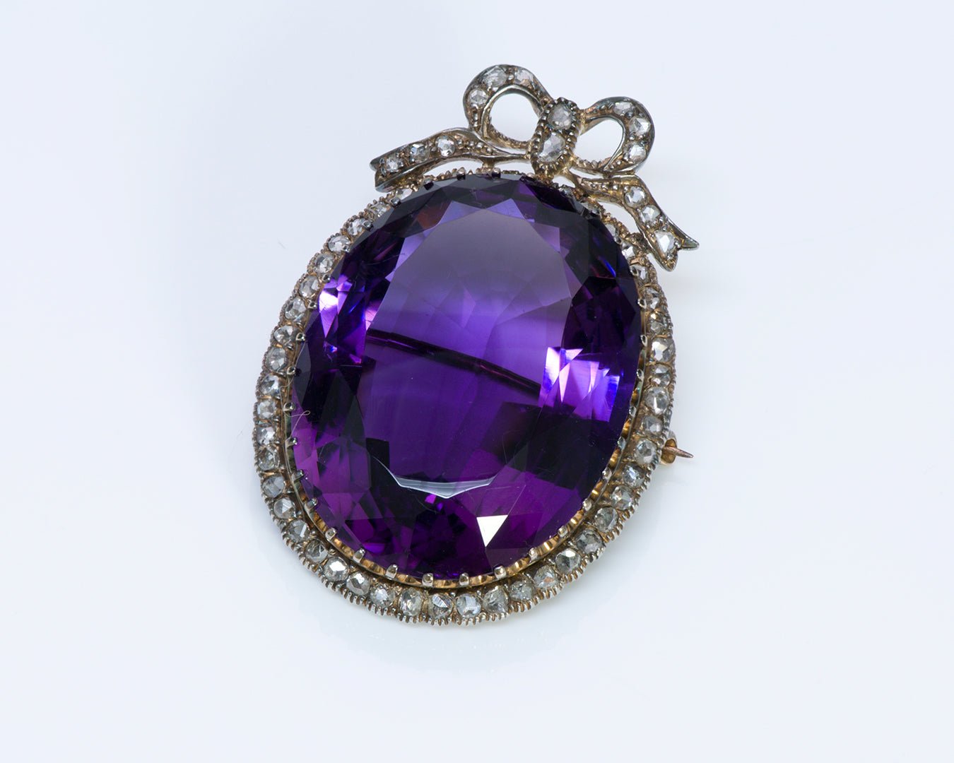 A Stone Prized By Royalties: The Most Famous Crown Amethyst Jewelry - DSF Antique Jewelry