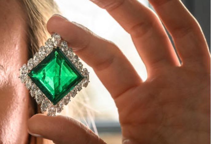 Aga Khan Emerald - The Most Expensive Emerald Ever 