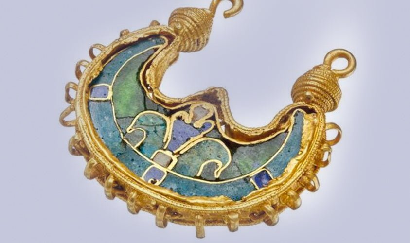 Archaeologists in Awe: Stunning Gold Treasure Found in Denmark - DSF Antique Jewelry