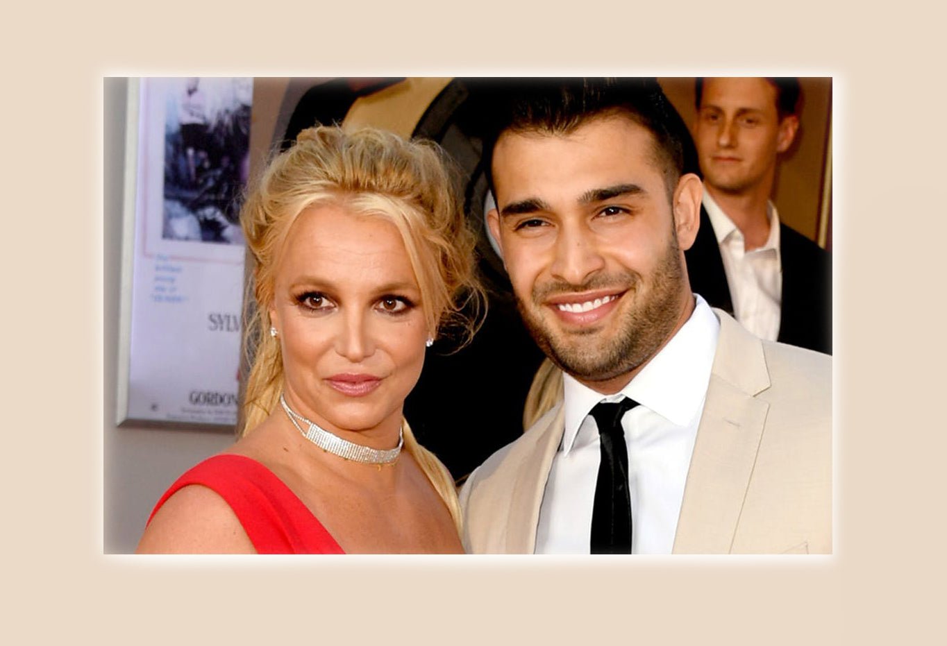 Britney Spears Got Engaged. The Post with Her Fabulous Engagement Ring Went Viral on Instagram - DSF Antique Jewelry
