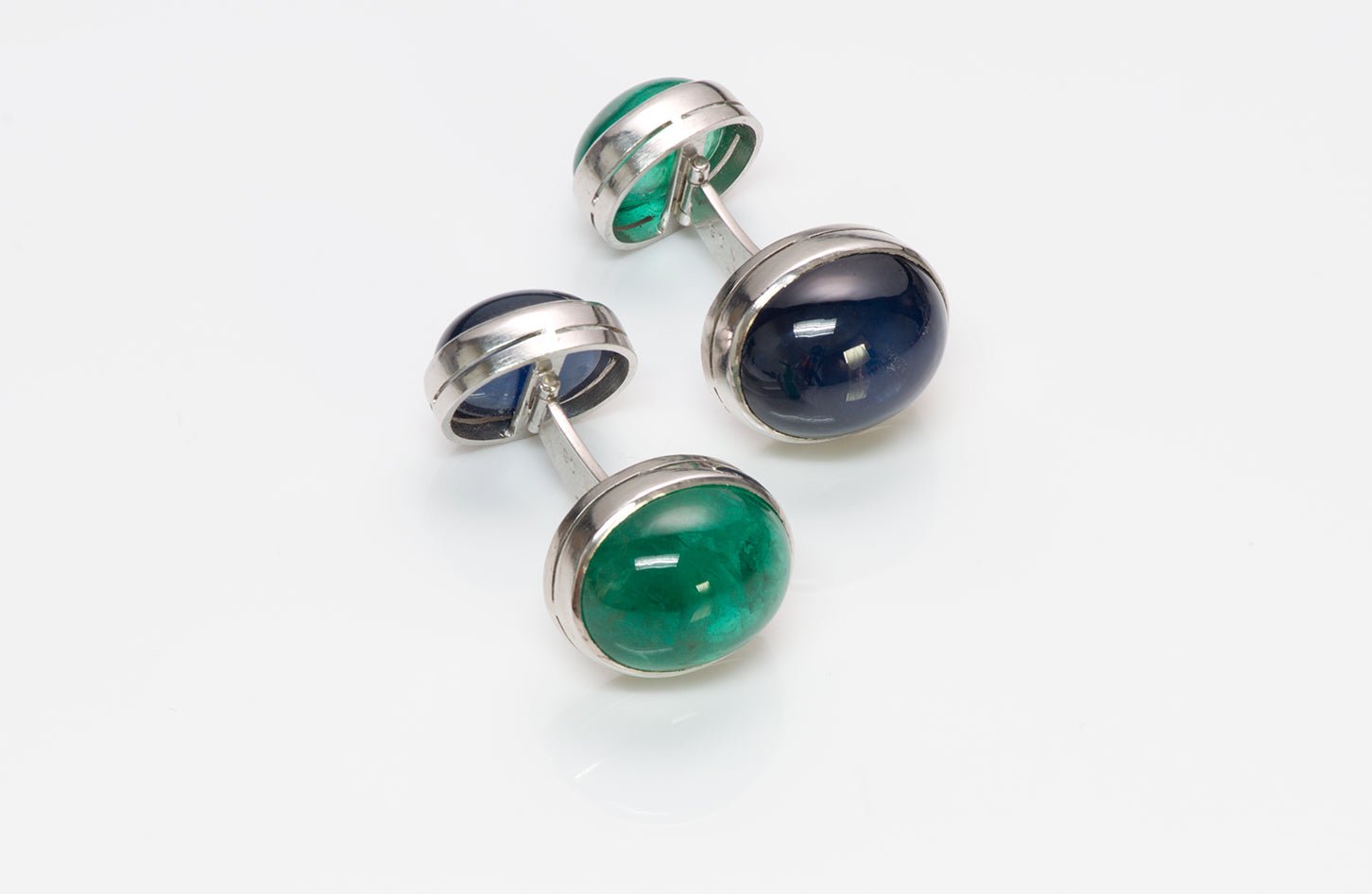 Cufflinks Put You In A Class of Your Own - DSF Antique Jewelry