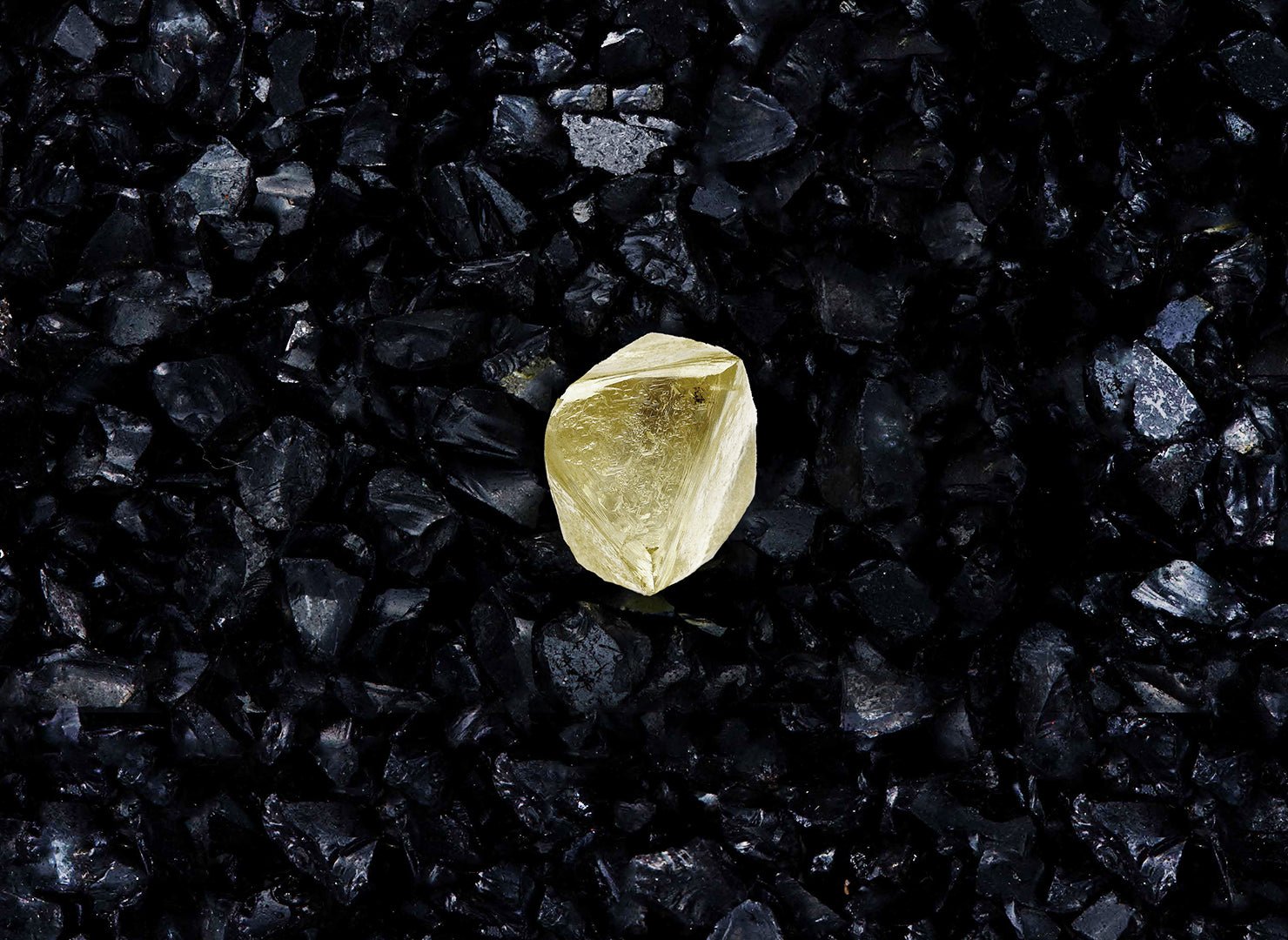 Diamonds and the "Cold War" of COVID Vaccines: Alrosa to Name a 100-carat Diamond after “Sputnik V” Vaccine - DSF Antique Jewelry
