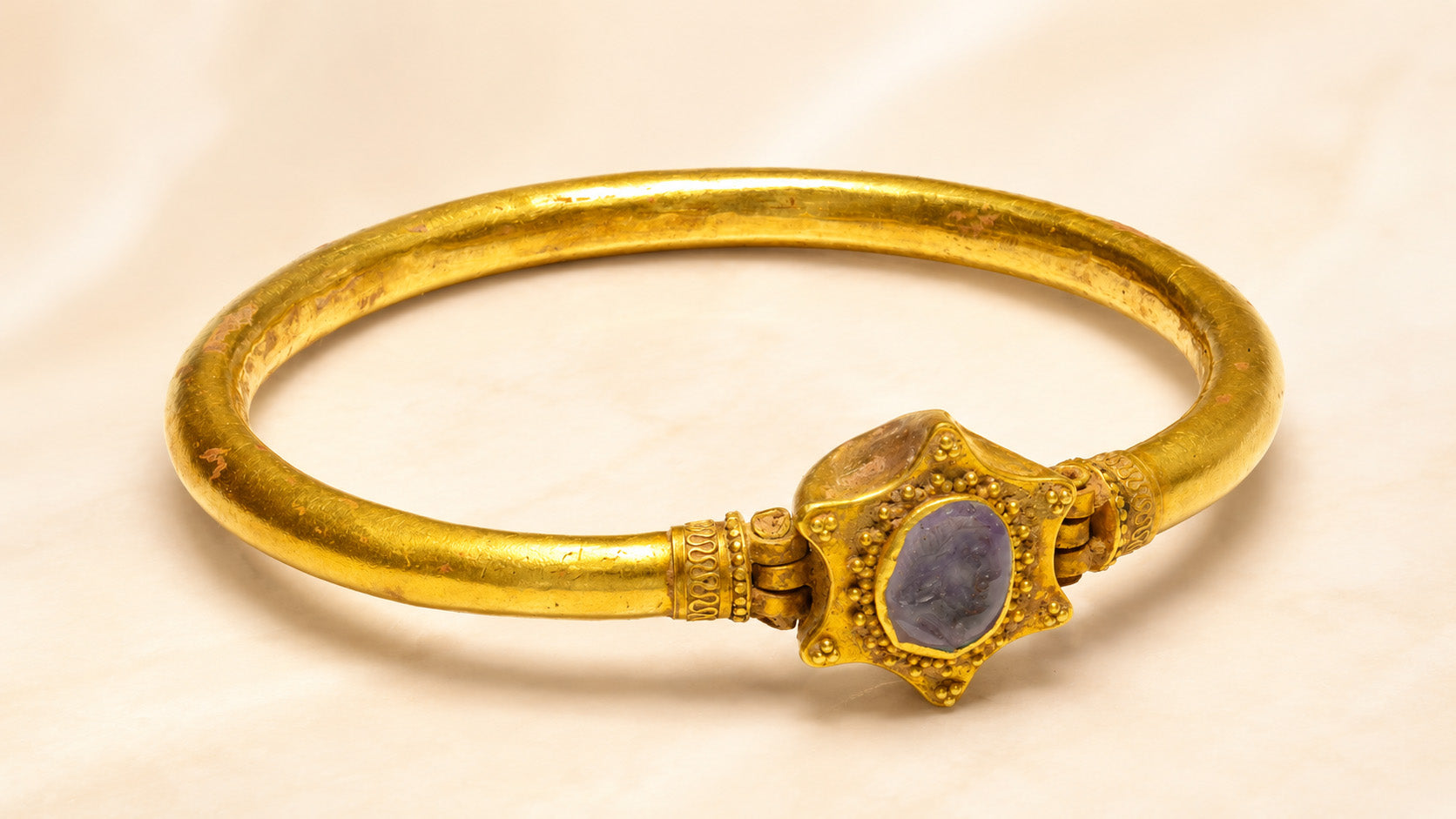 A Rare Jewel From the Ancient World Arrives at DSF Antique Jewelry