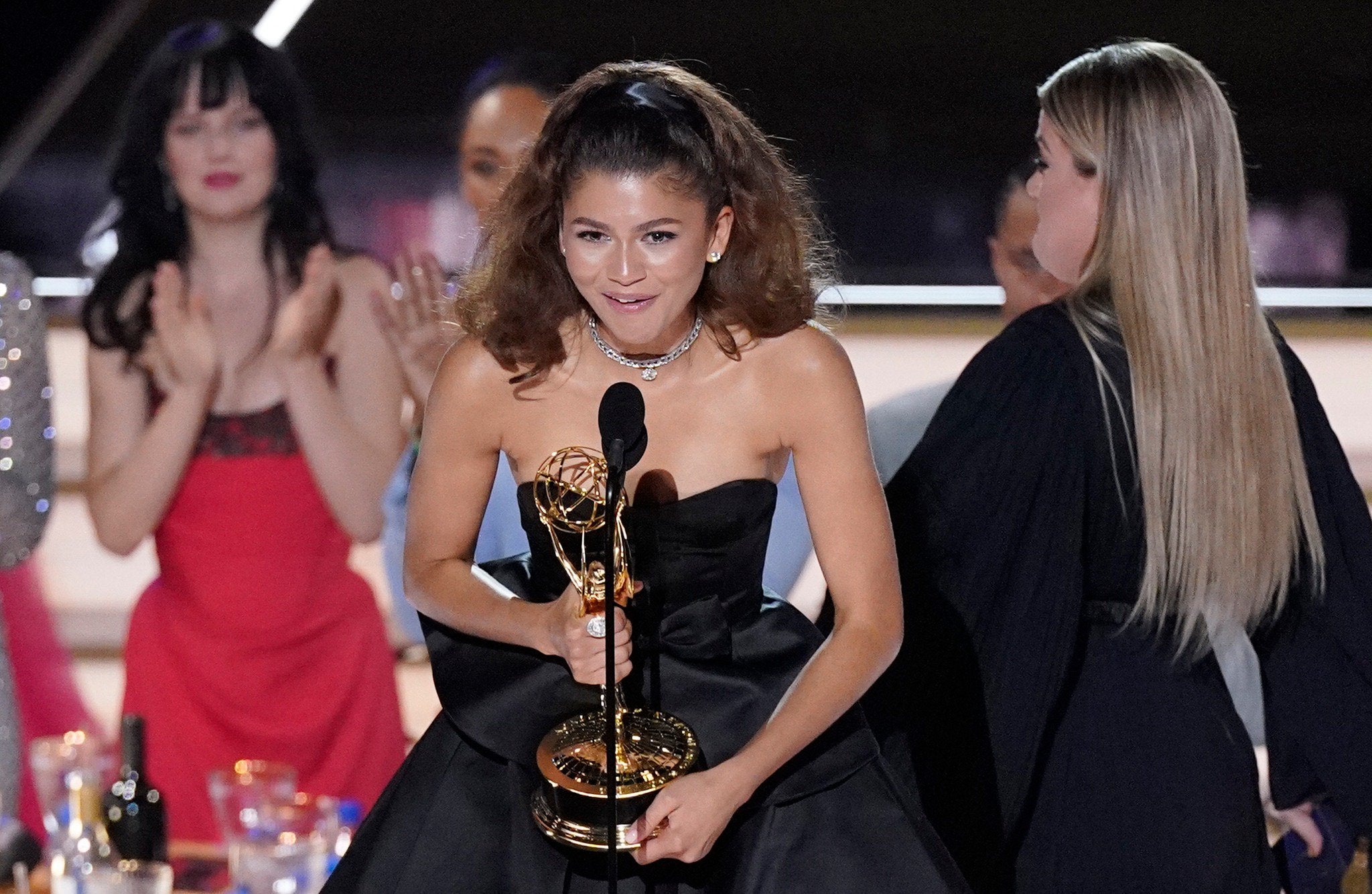 Emmy Awards 2022: "Succession" - The Big Winner. Zendaya - Best Actress In A Drama Series - DSF Antique Jewelry