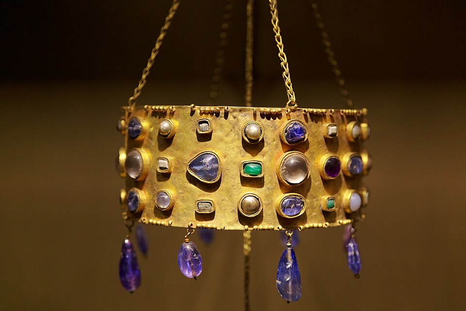 Crown originating from Visigothic Spain