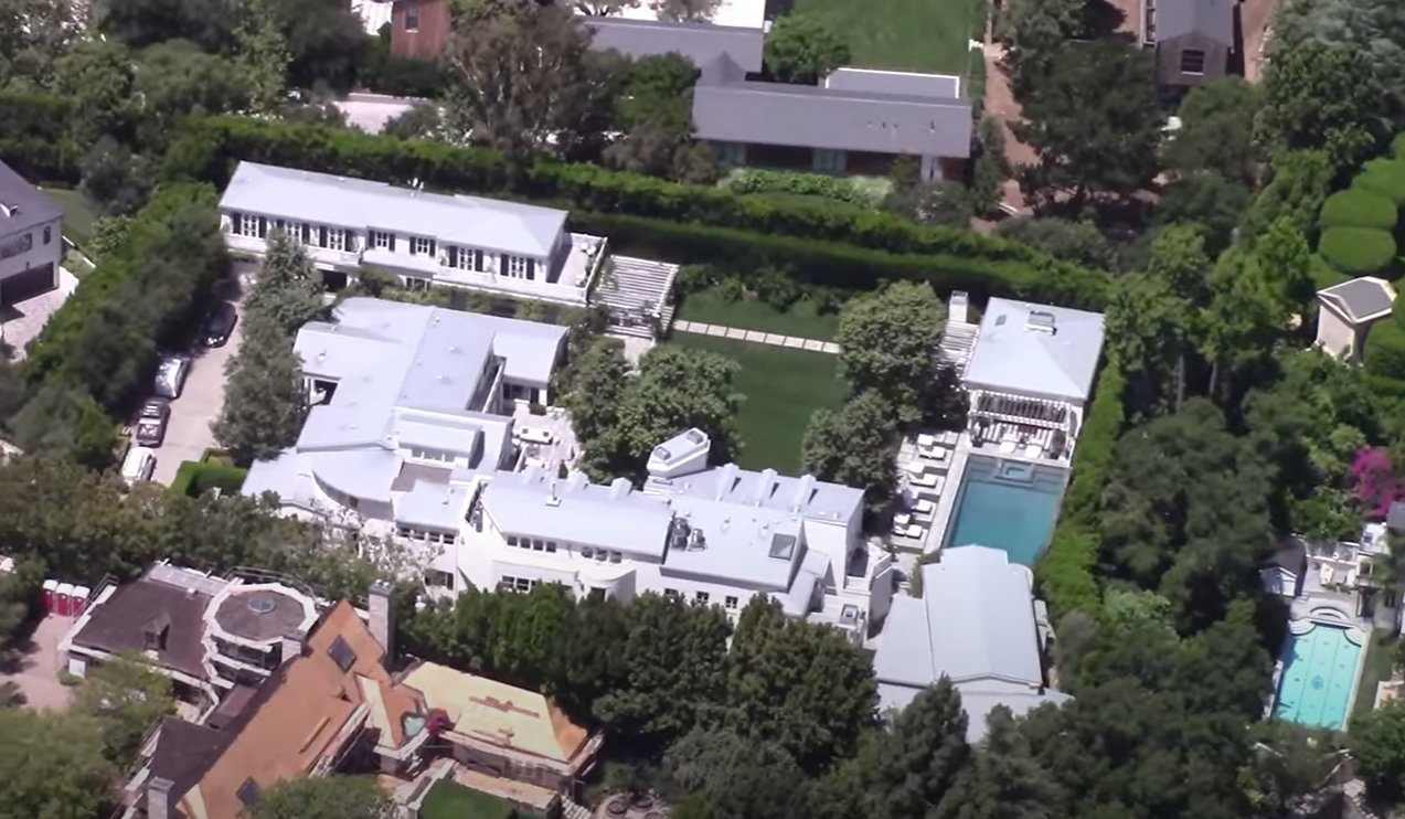 Jennifer Lopez & Ben Affleck Are Moving In A $60 Million Mansion - DSF Antique Jewelry