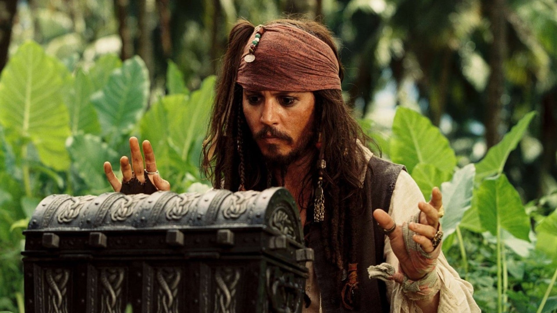 Johnny Depp May Be Jack Sparrow Once Again. Disney Offered Him A Fortune - DSF Antique Jewelry