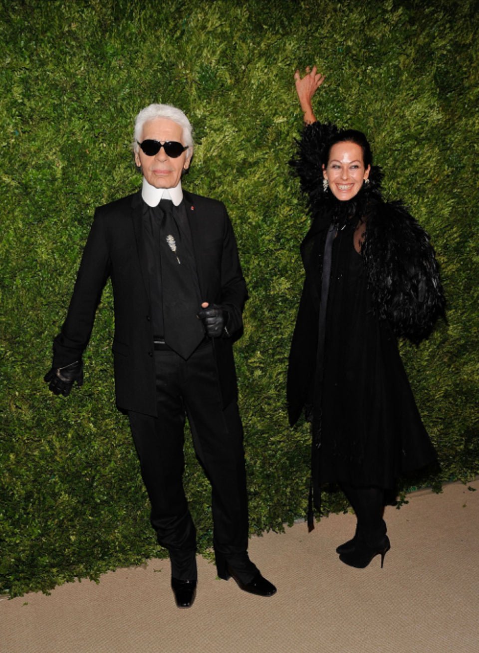 Karl Lagerfeld's Precious Belongings Auctioned For A Total Of $ 13,5 million - DSF Antique Jewelry