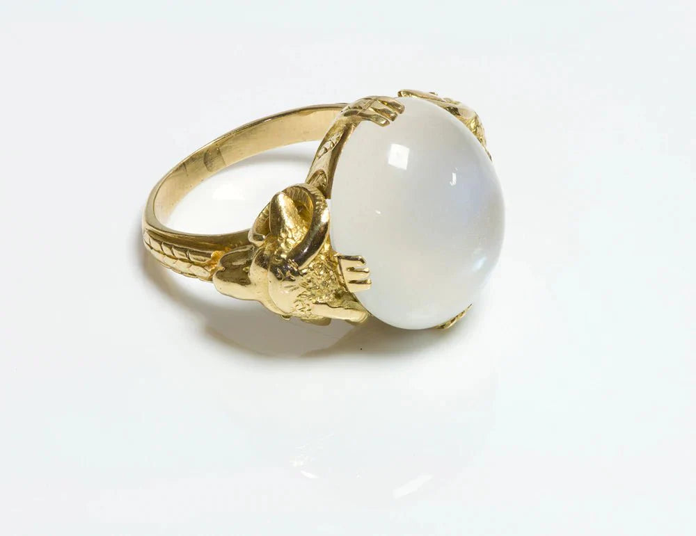 Moonstone - The Magical Properties And Effects On The Wearer - DSF Antique Jewelry