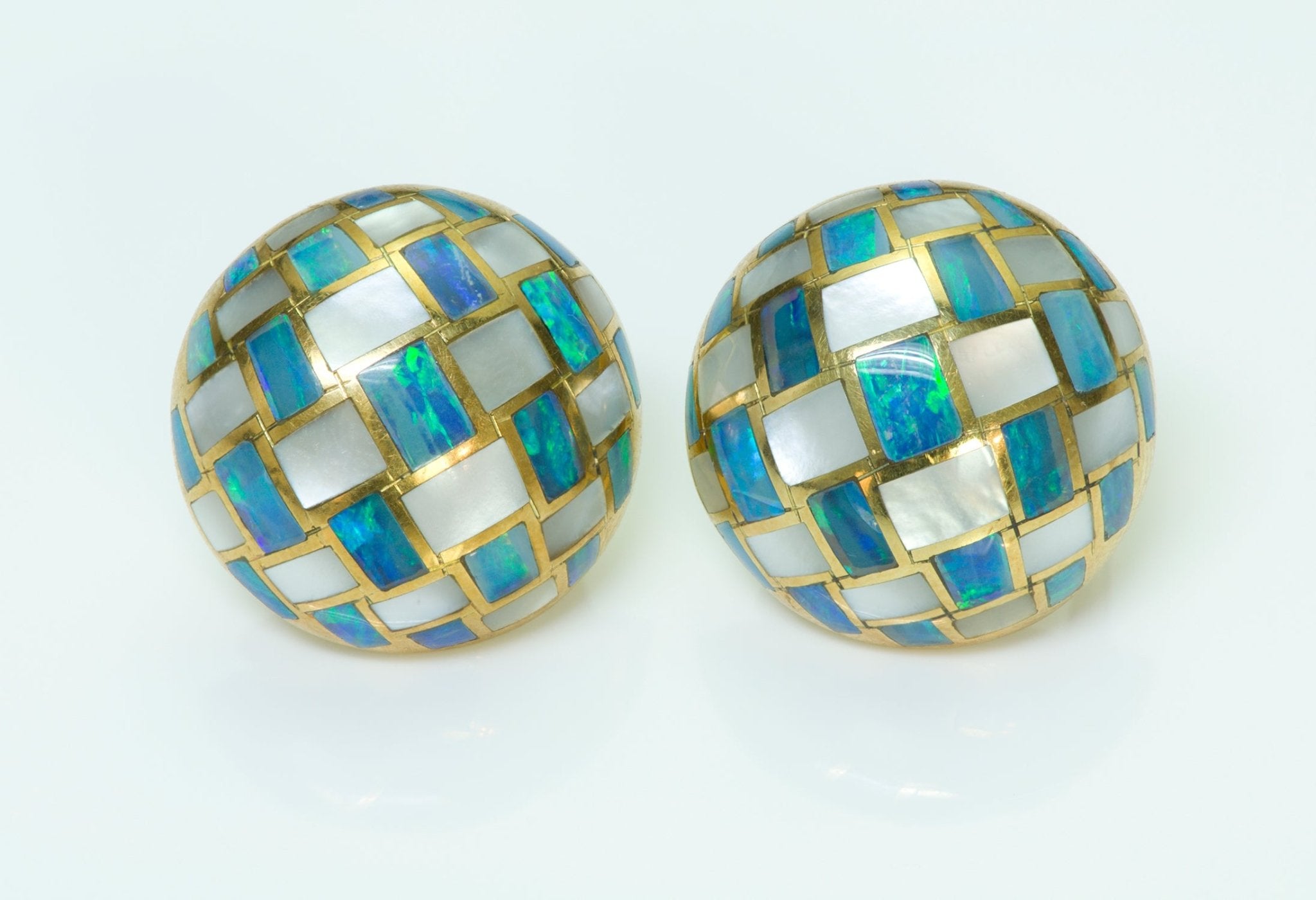 Pros and Cons Of Buying Tiffany Earrings - DSF Antique Jewelry