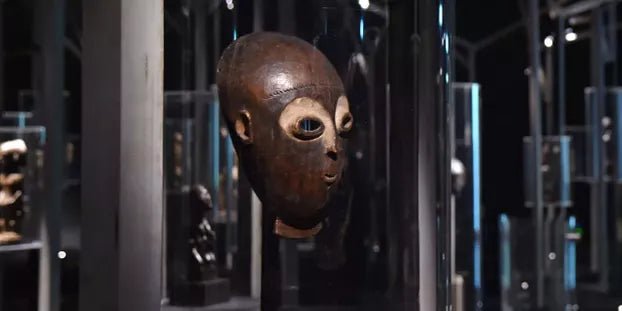 Record Sale of a Rare African Mask Confirmed by French Justice - DSF Antique Jewelry