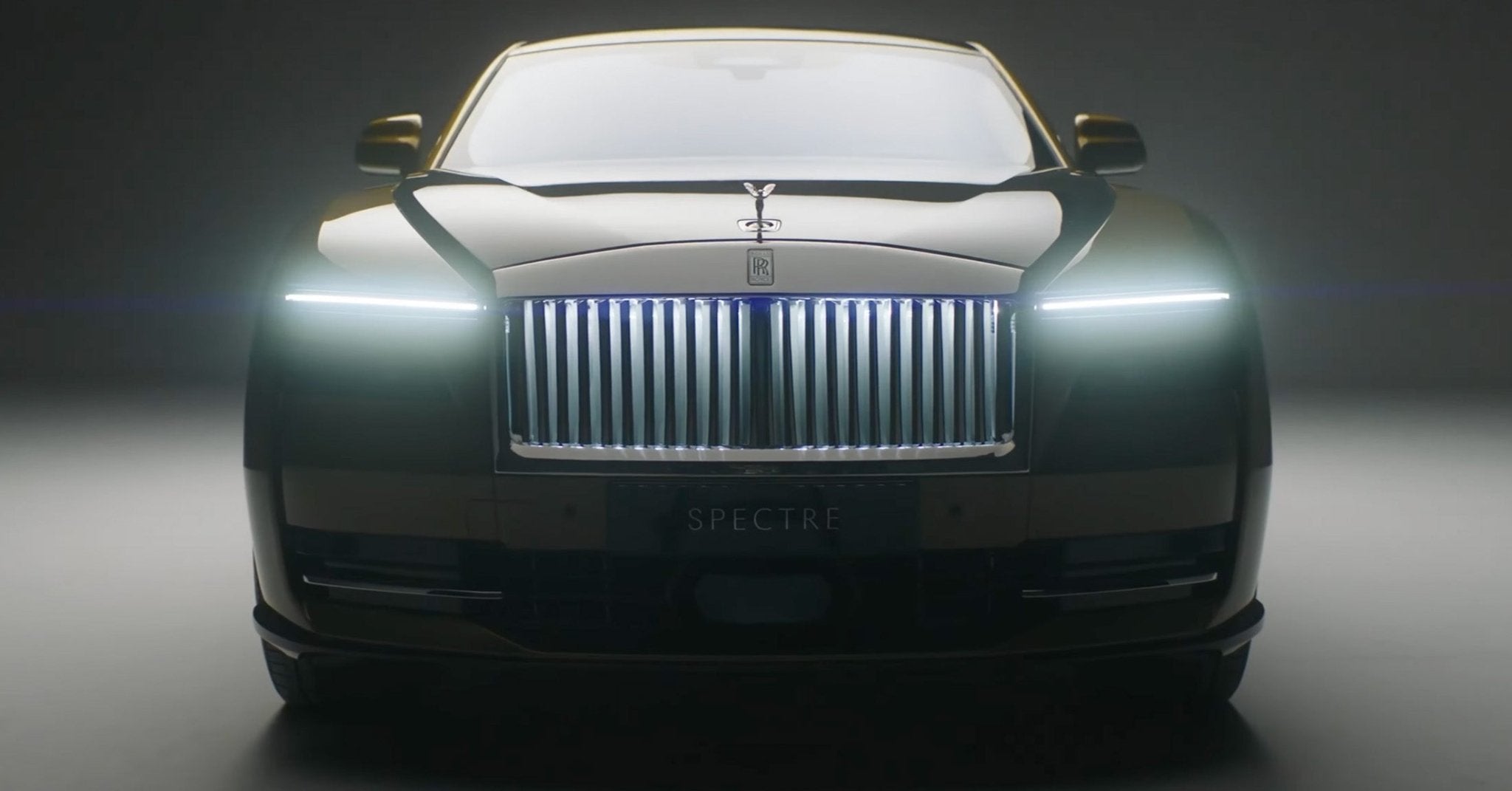 Rolls-Royce Unveiled Its First Fully-Electric Car - Spectre