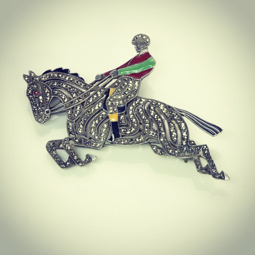 Silver Jewelry Can Give a Noble Note to Any Outfit - DSF Antique Jewelry