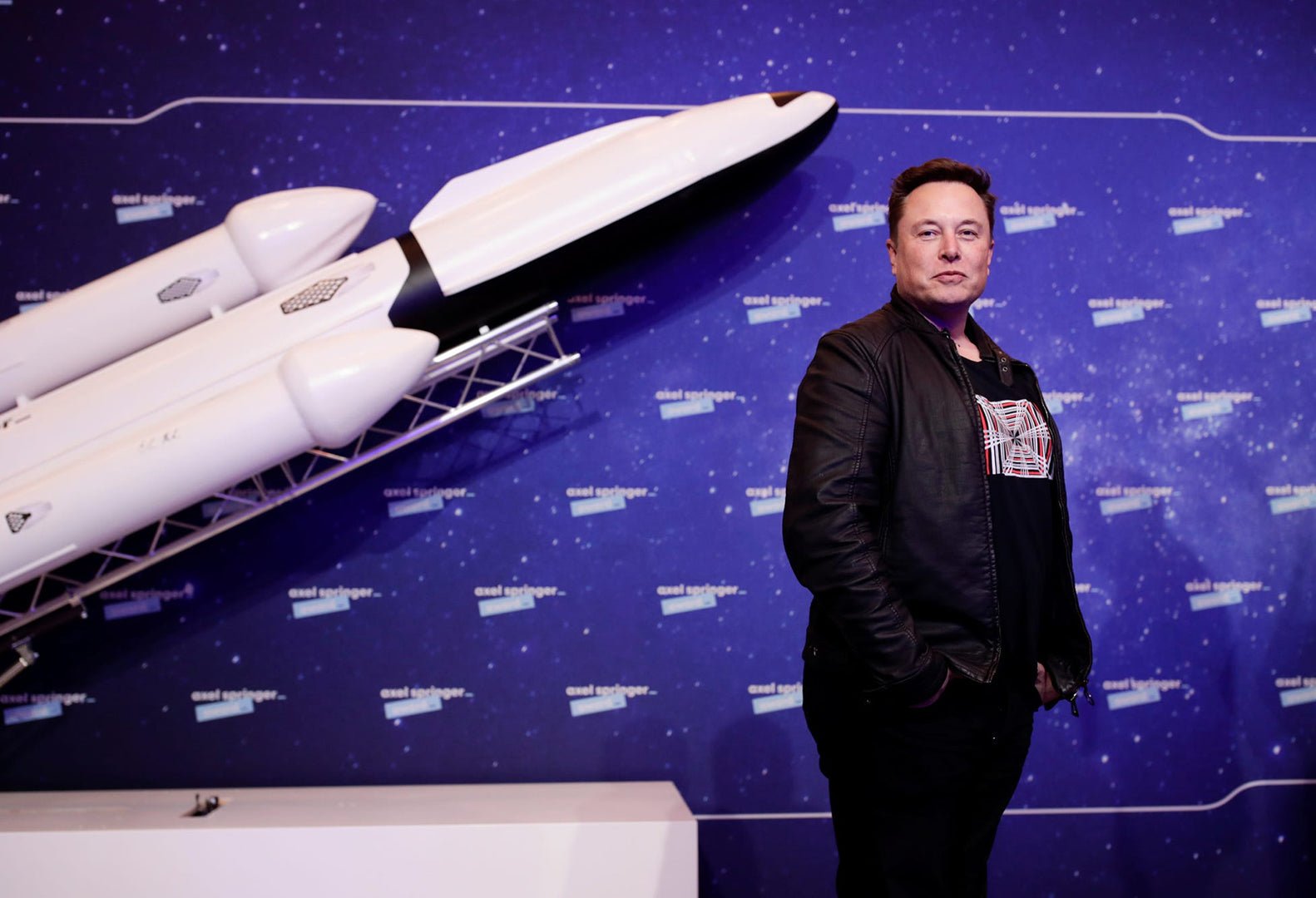 SpaceX Could Make Elon Musk The First Person to Have a Fortune of Over $ 1 Trillion - DSF Antique Jewelry