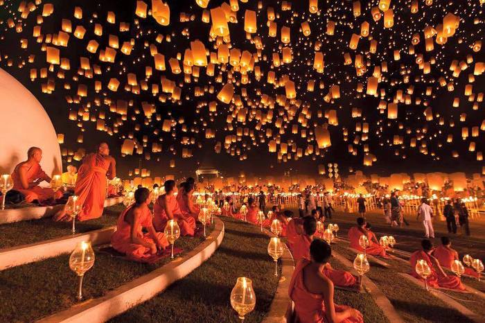 Thailand's Breathtaking Lantern Festival [Incredible Photos] - DSF Antique Jewelry
