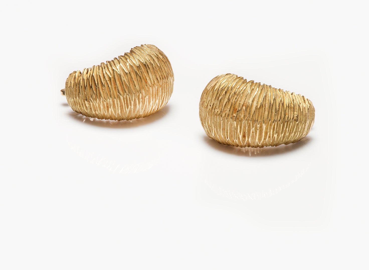 The Magic and Brilliance of Vintage Gold Earrings - DSF Antique Jewelry