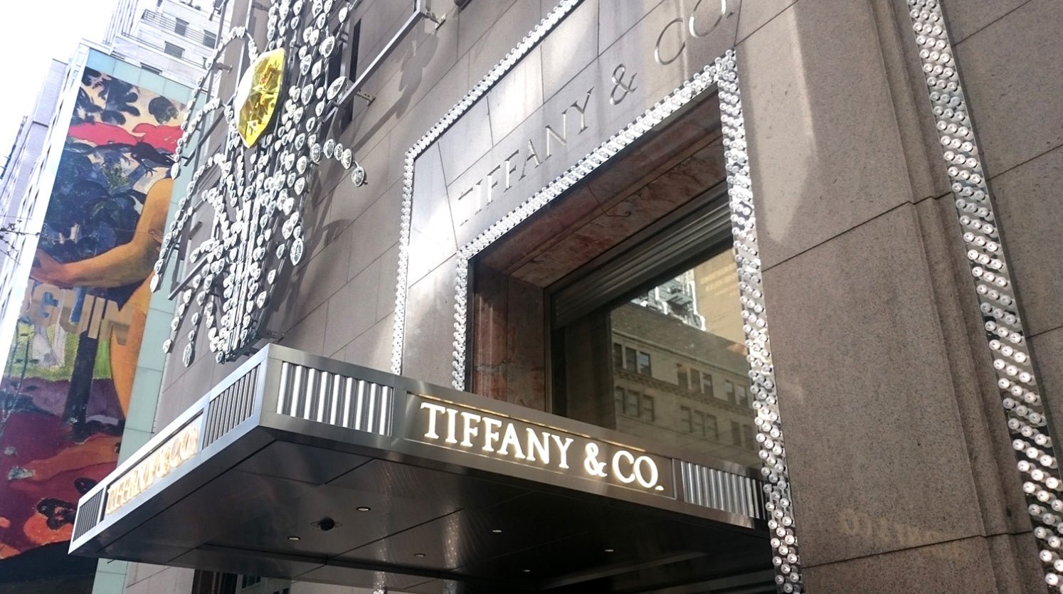 Tiffany & Co Refuses To Buy Any More Diamonds Mined In Russia - DSF Antique Jewelry
