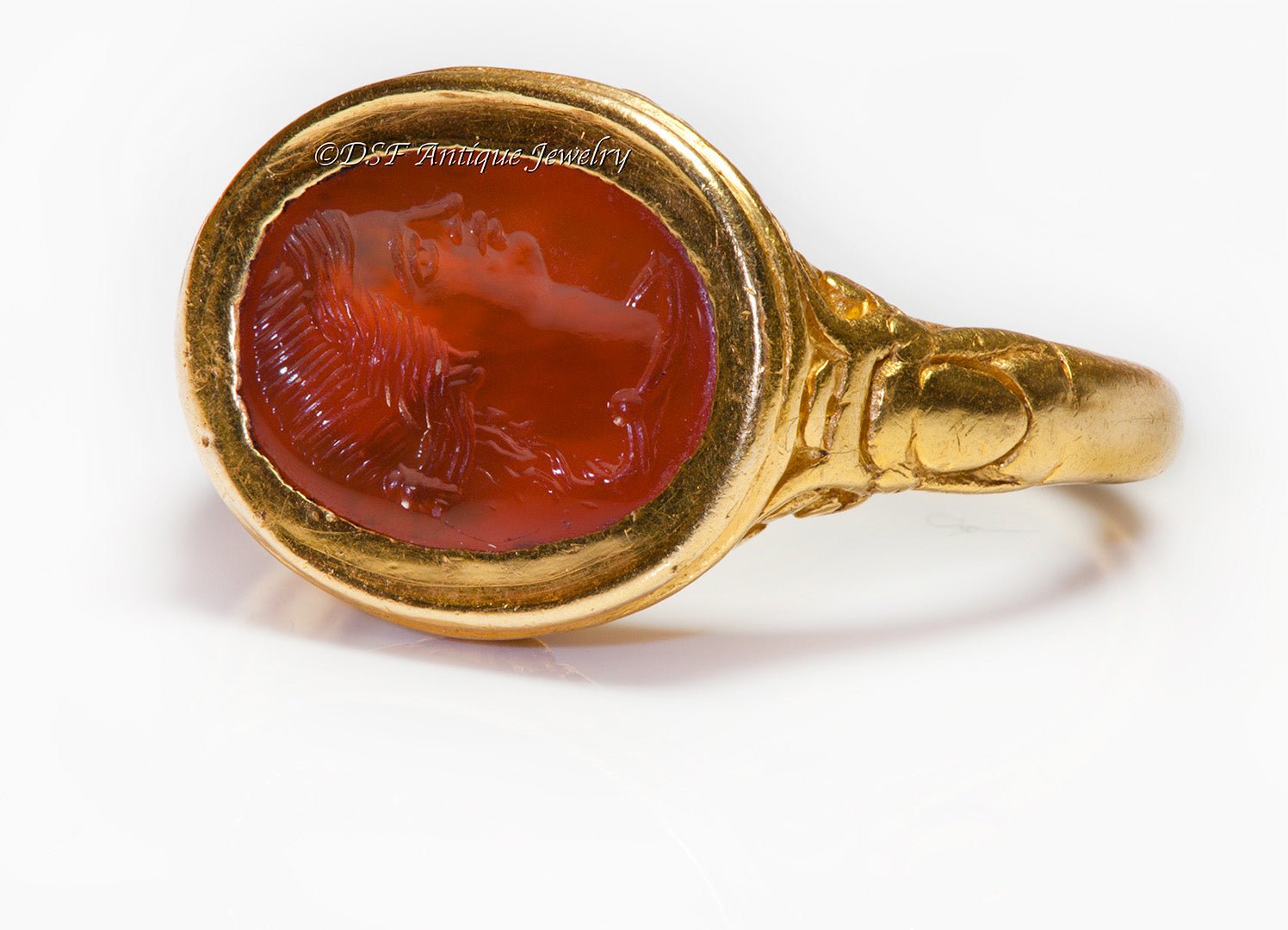16th or 17th Century Carnelian Intaglio Gold Men's Ring - DSF Antique Jewelry