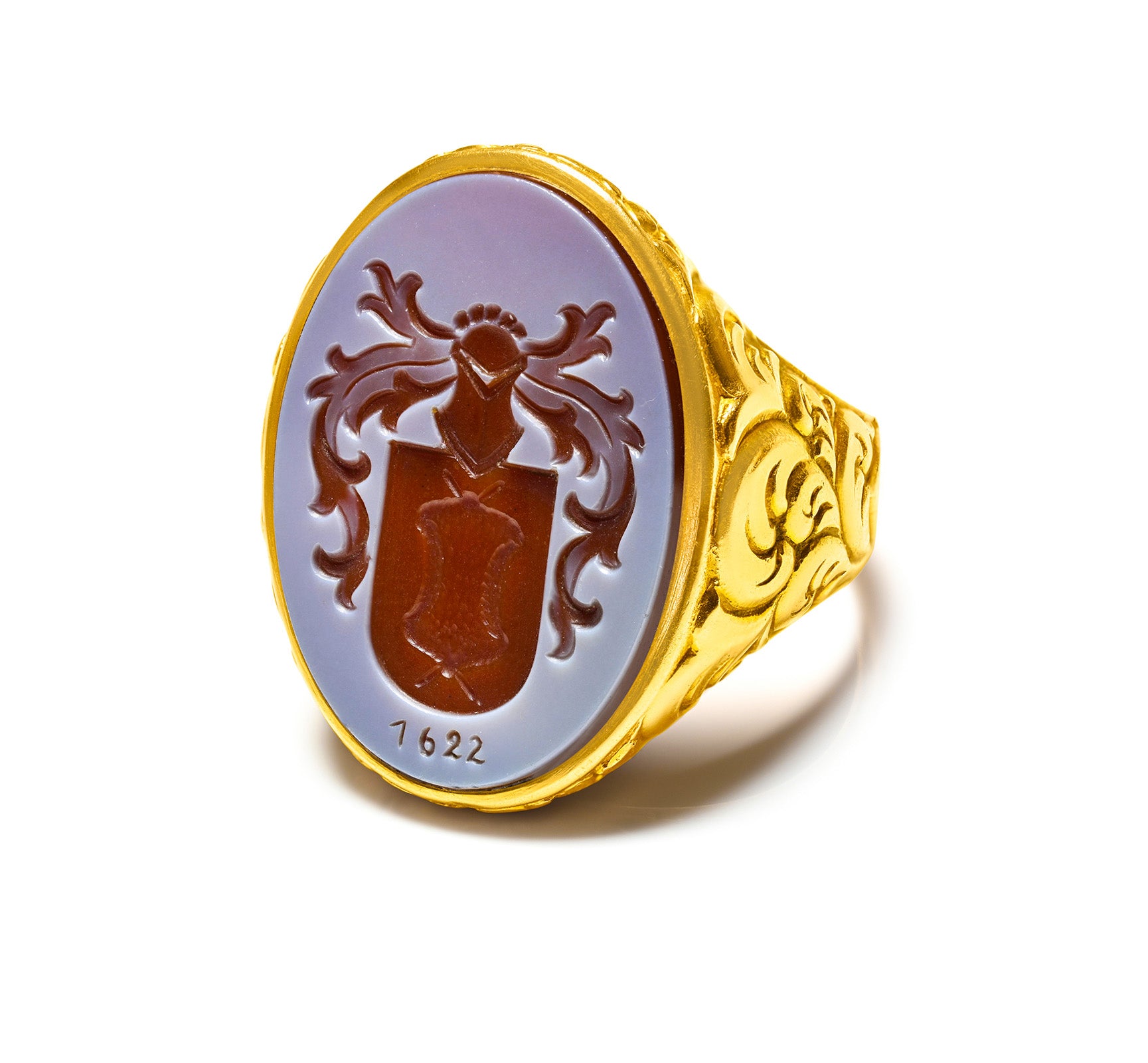 Antique Carved Gold Agate Coat of Arms Crest Oval Men's Ring