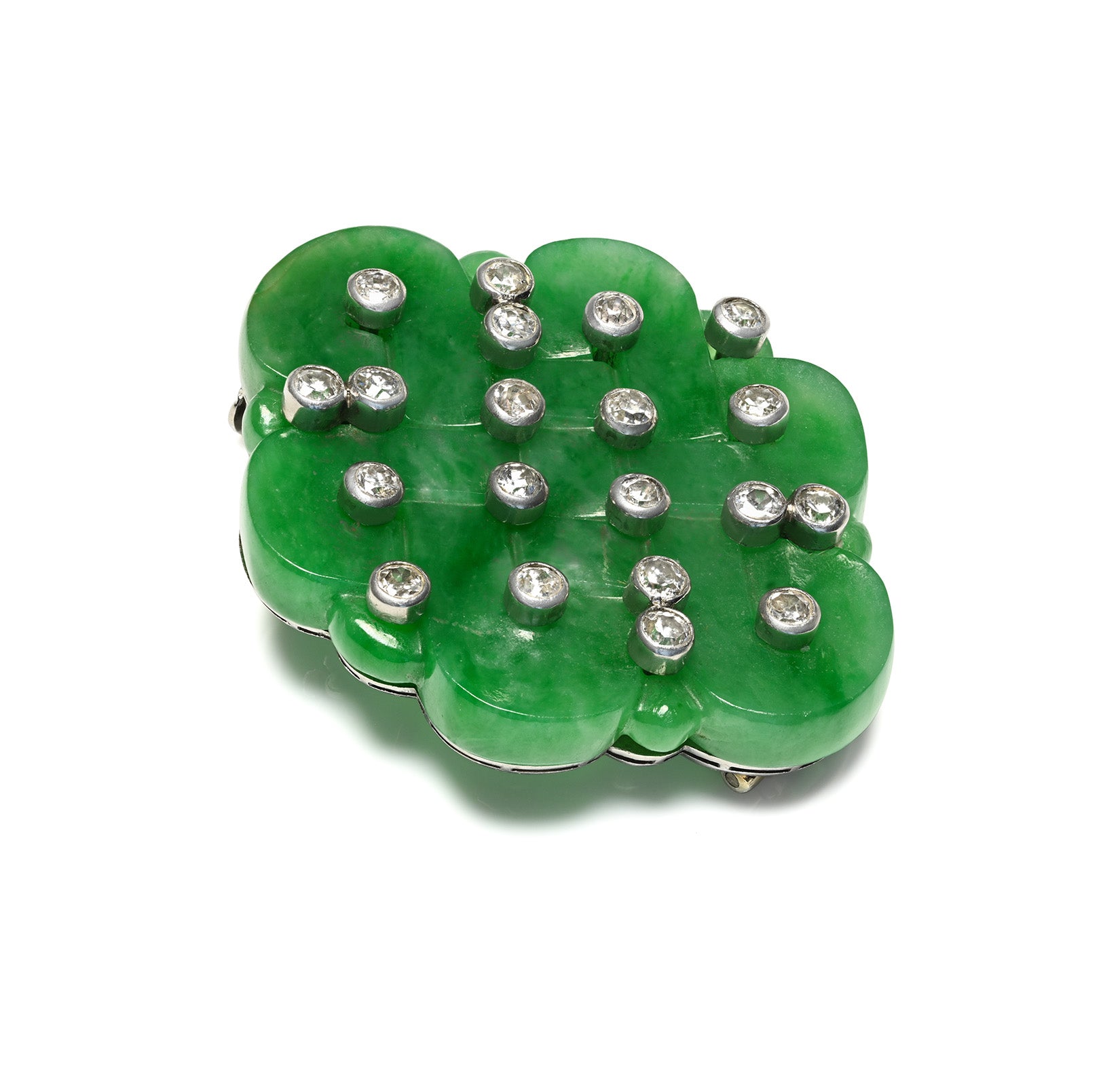 Antique Belle Époque Carved Jade and Diamond Brooch in Platinum