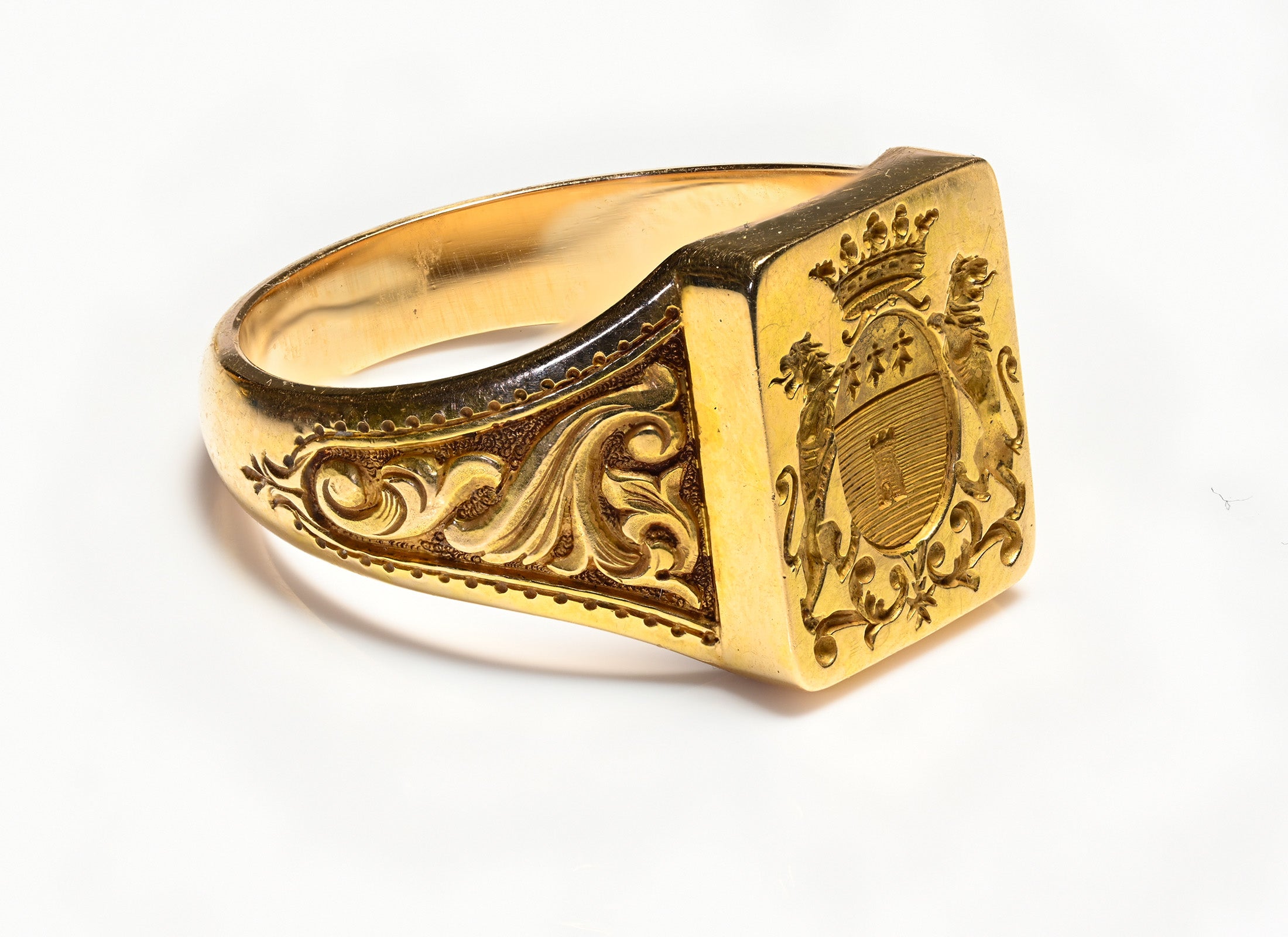 Art Nouveau Gold Lion Crown Crest Mens Ring 