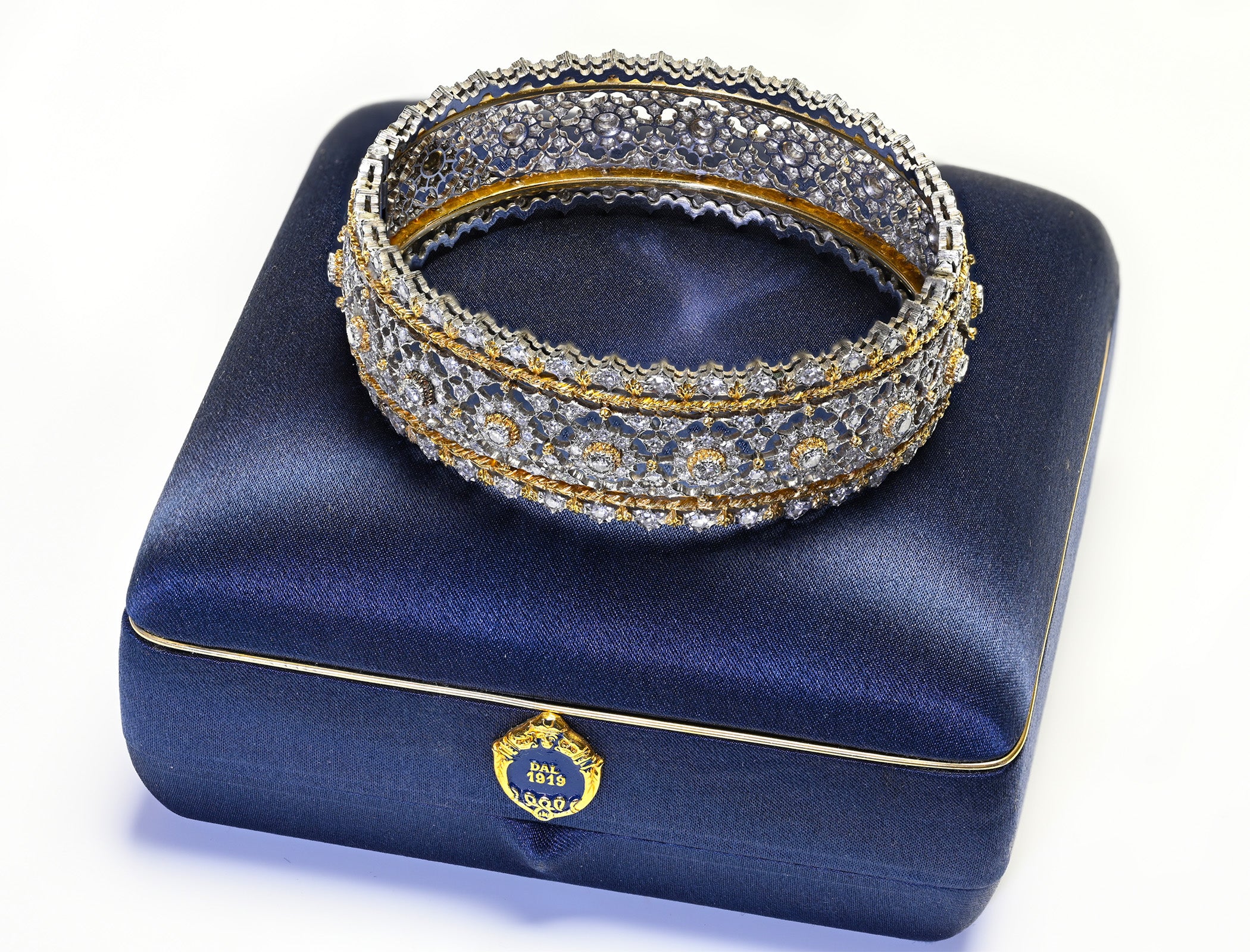 Buccellati 18K Gold Diamond Bangle Bracelet