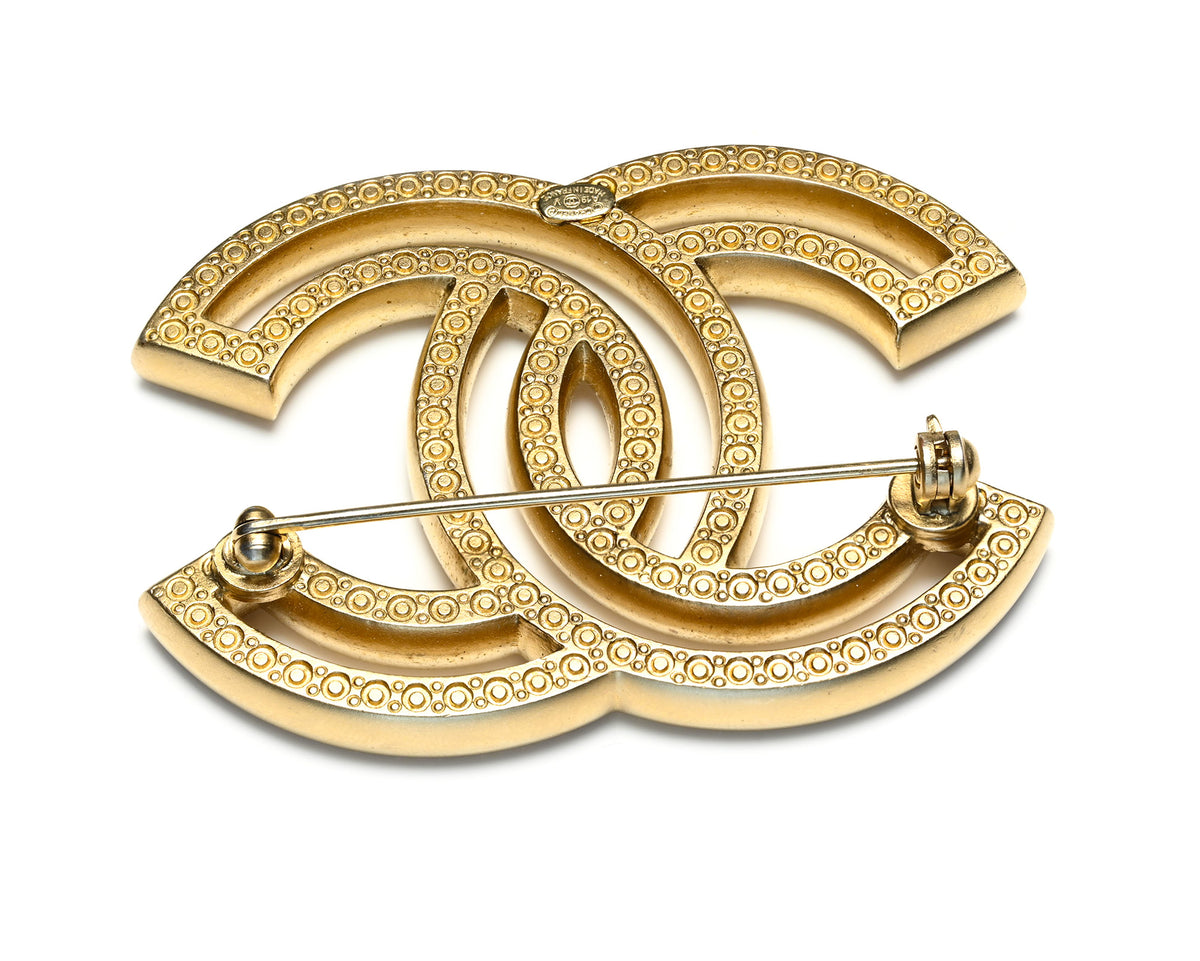 Chanel Paris Fall 2019 Gold Tone Crystal CC Brooch 2