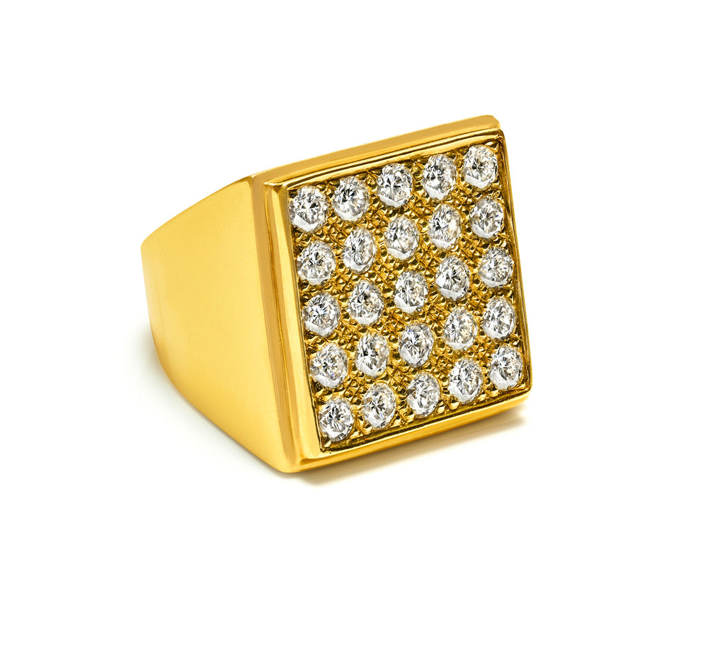 Vintage 18K Gold Square-Shaped Ring Round Brilliant-Cut Diamond