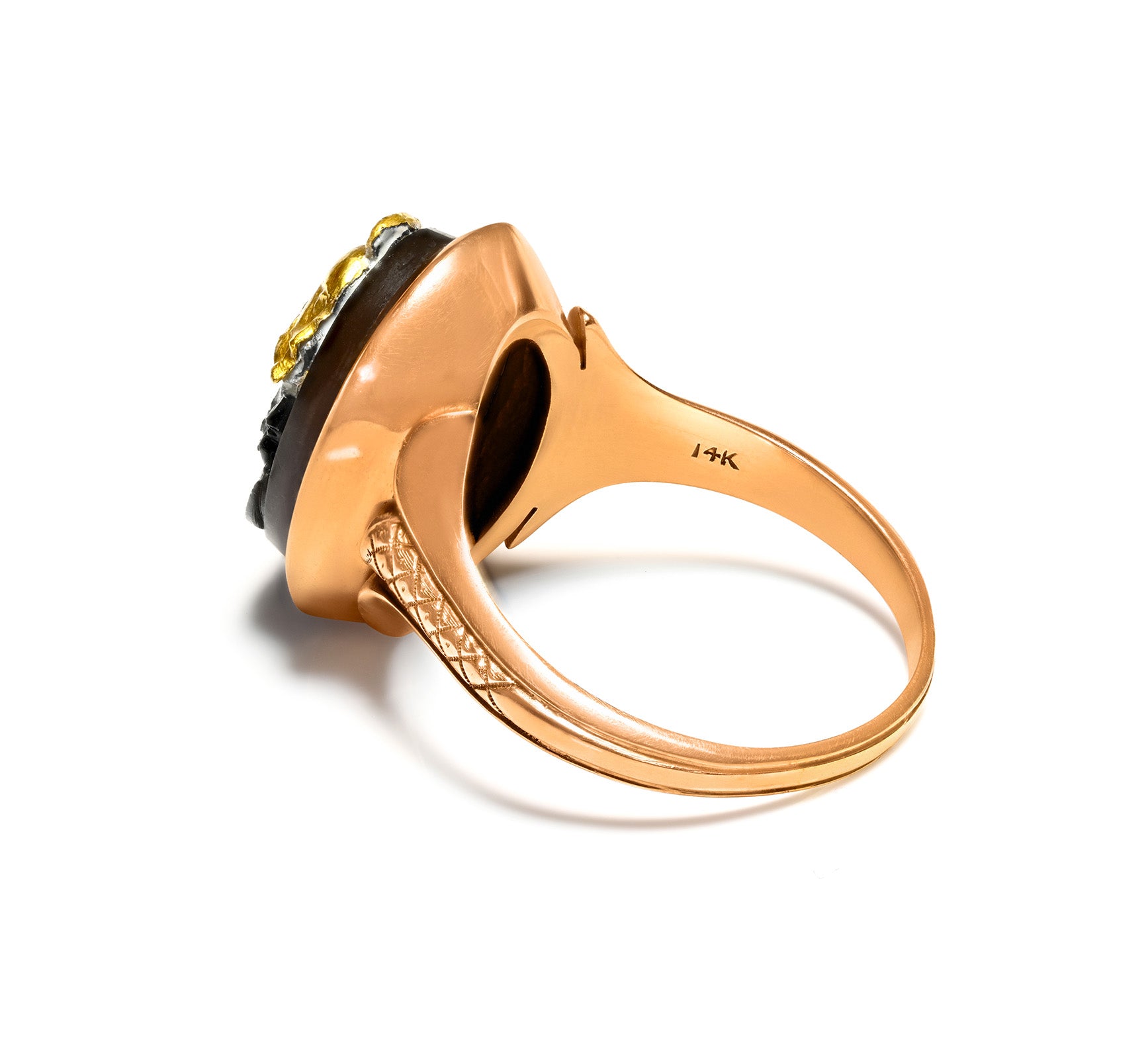 Unusual Victorian Gold Sardonyx Cameo Men's Ring