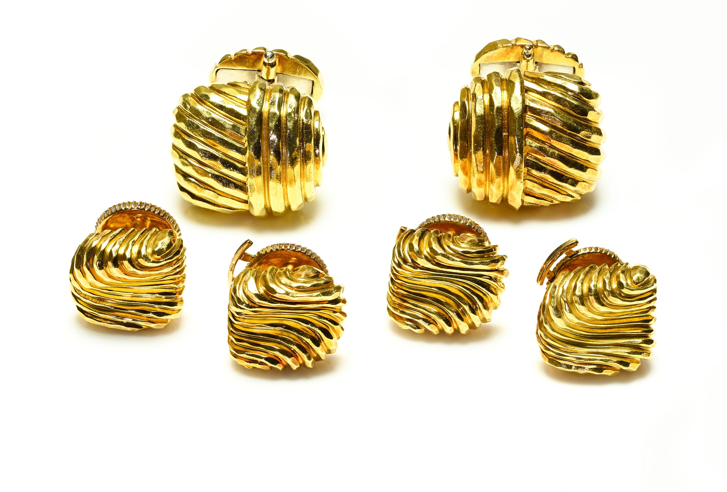 Henry Dunay Set: 18K Gold Cufflinks Studs