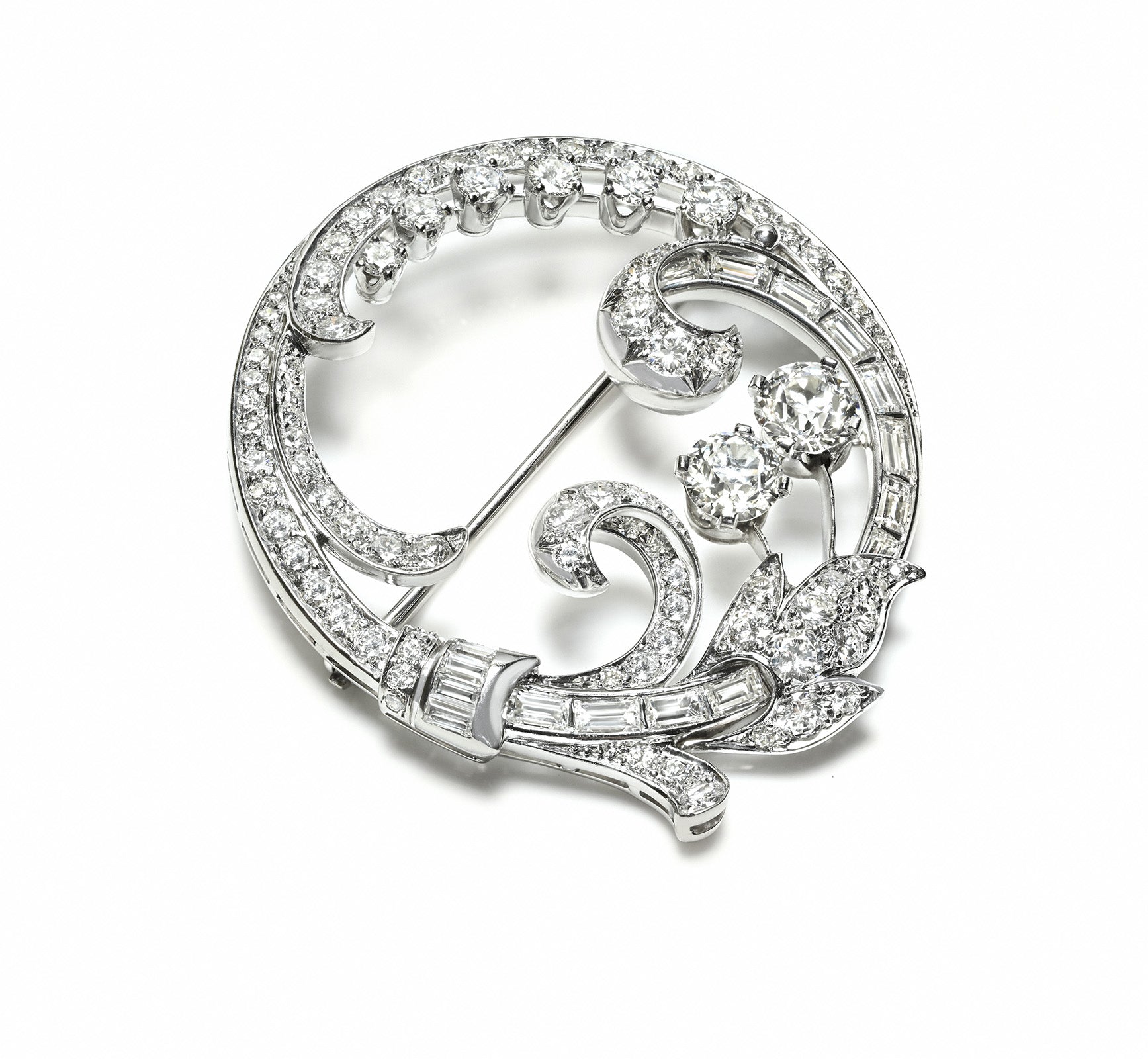 J.E. Caldwell & Co. Platinum Circle Brooch with 7 Ct Diamond