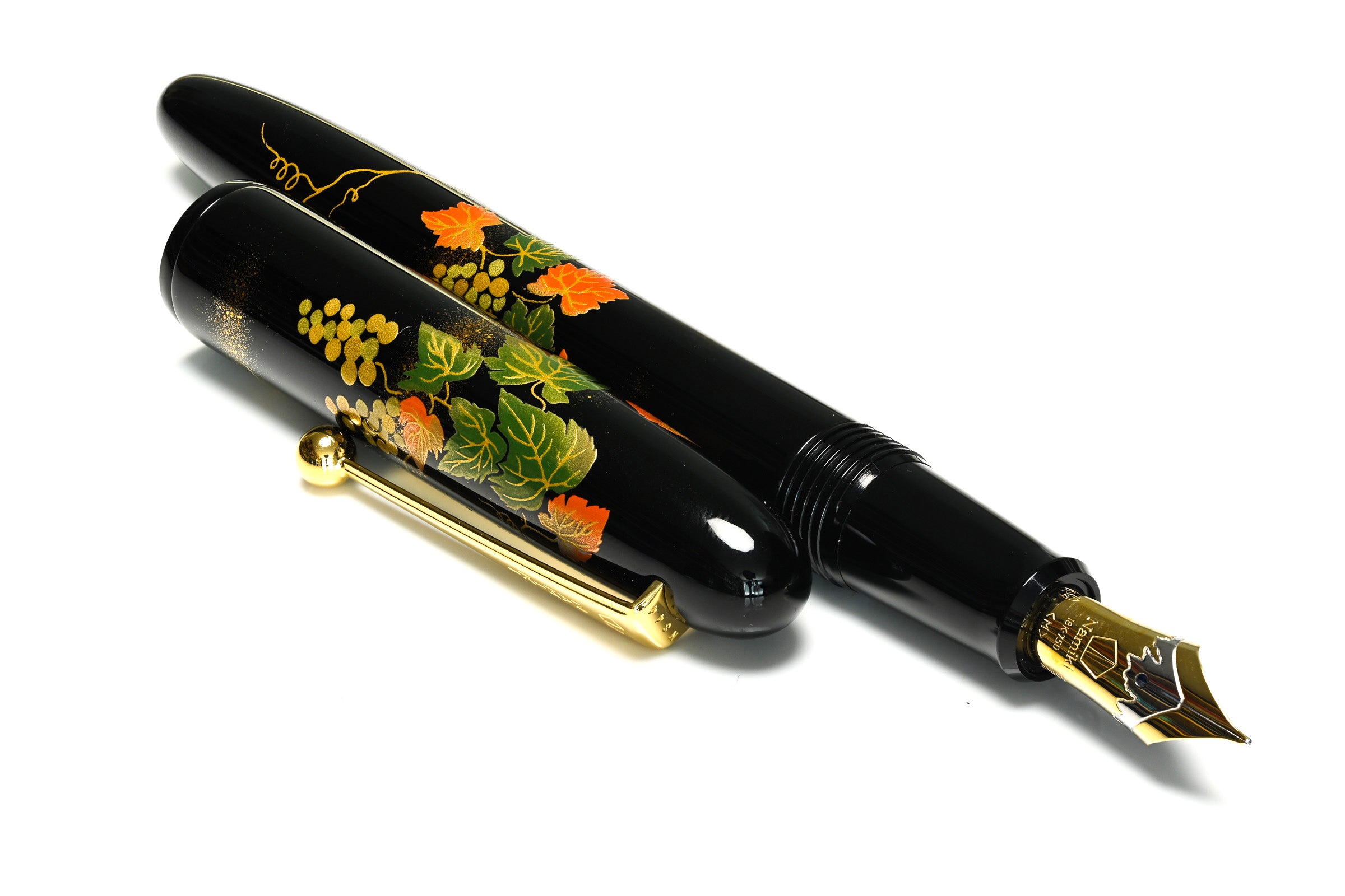 Pilot Namiki Yukari Maki-e Fountain Pen – Grapevine Motif