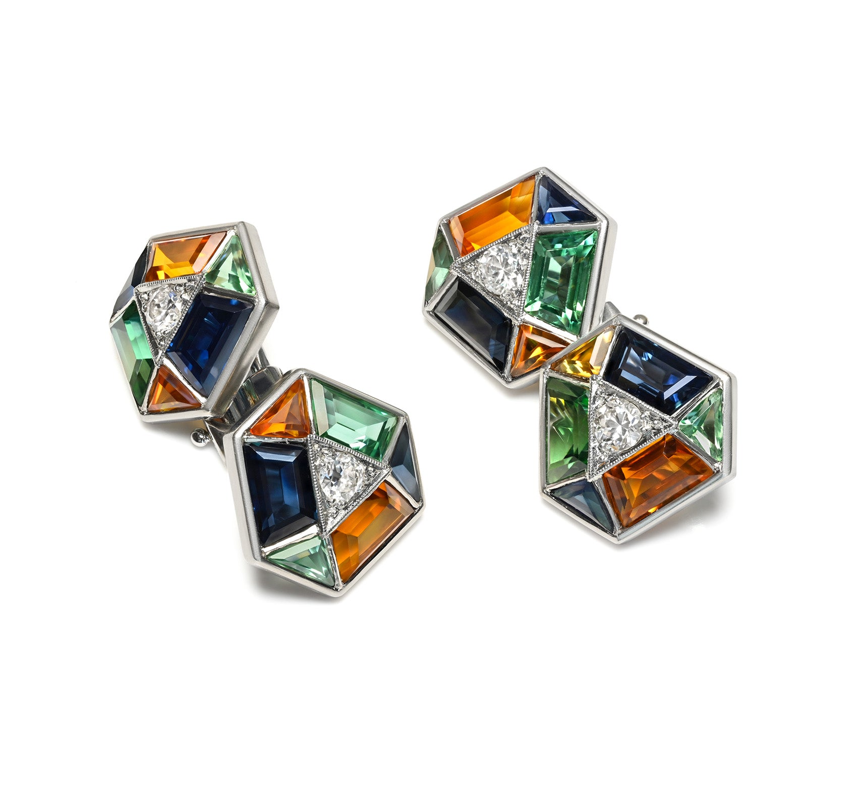 Art Deco Calibré-Cut Multicolor Sapphire Diamond Cufflinks Platinum 