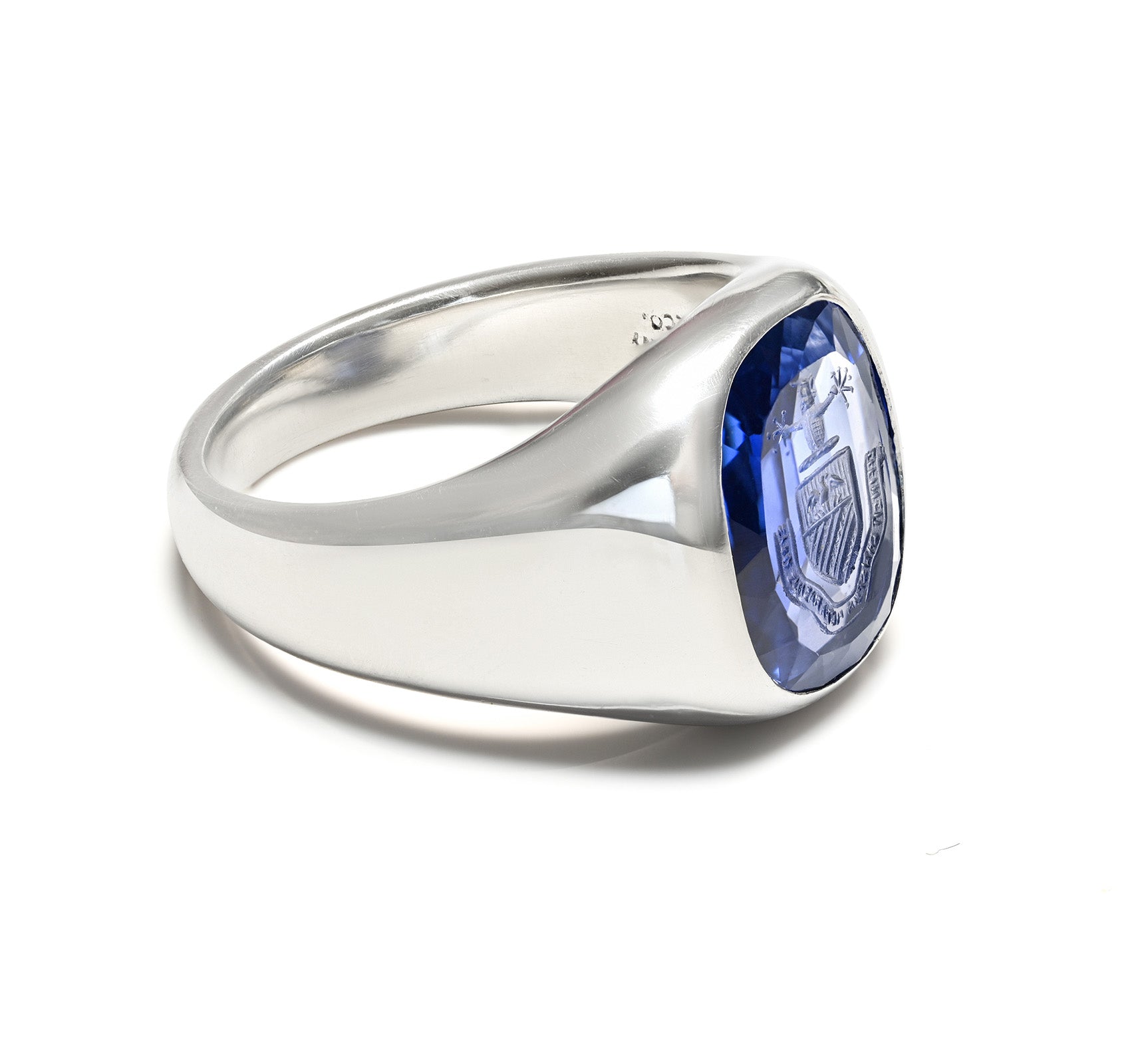 Tiffany Co No Heat 7-Carat Ceylon Sapphire Crest Intaglio Men’s Ring Platinum GIA Certified