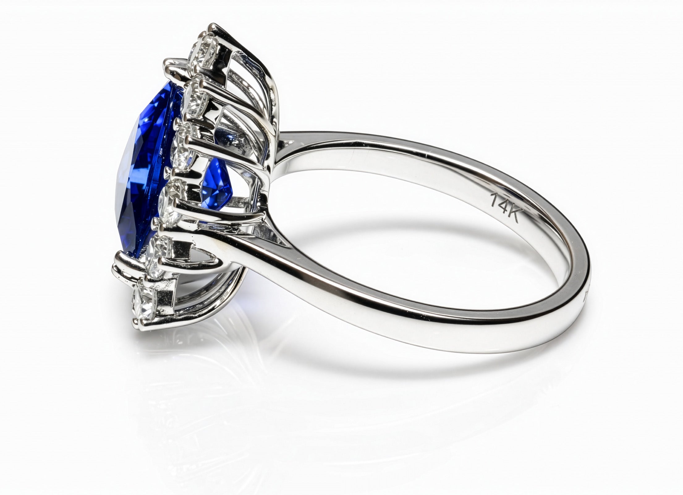 Trillion-Cut Tanzanite Ring Gold Diamonds