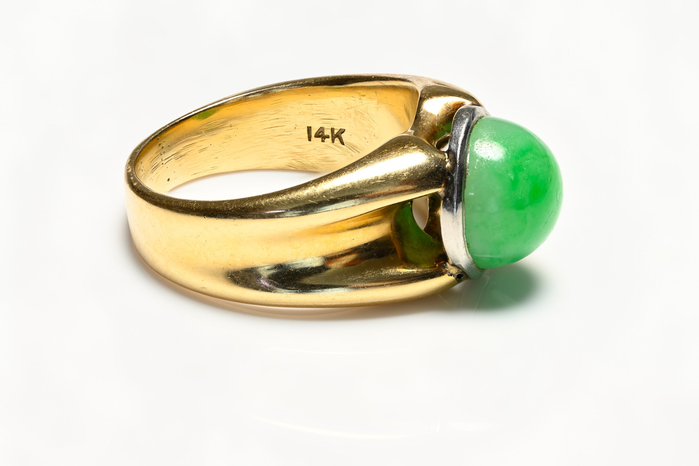 Vintage 14K Gold Jade Ring 