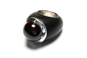 Vintage Patricia Von Musulin Wood Sterling Garnet Ring