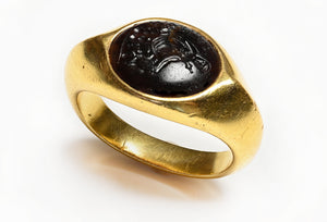 Ancient Roman Intaglio in Renaissance Gold Signet Ring