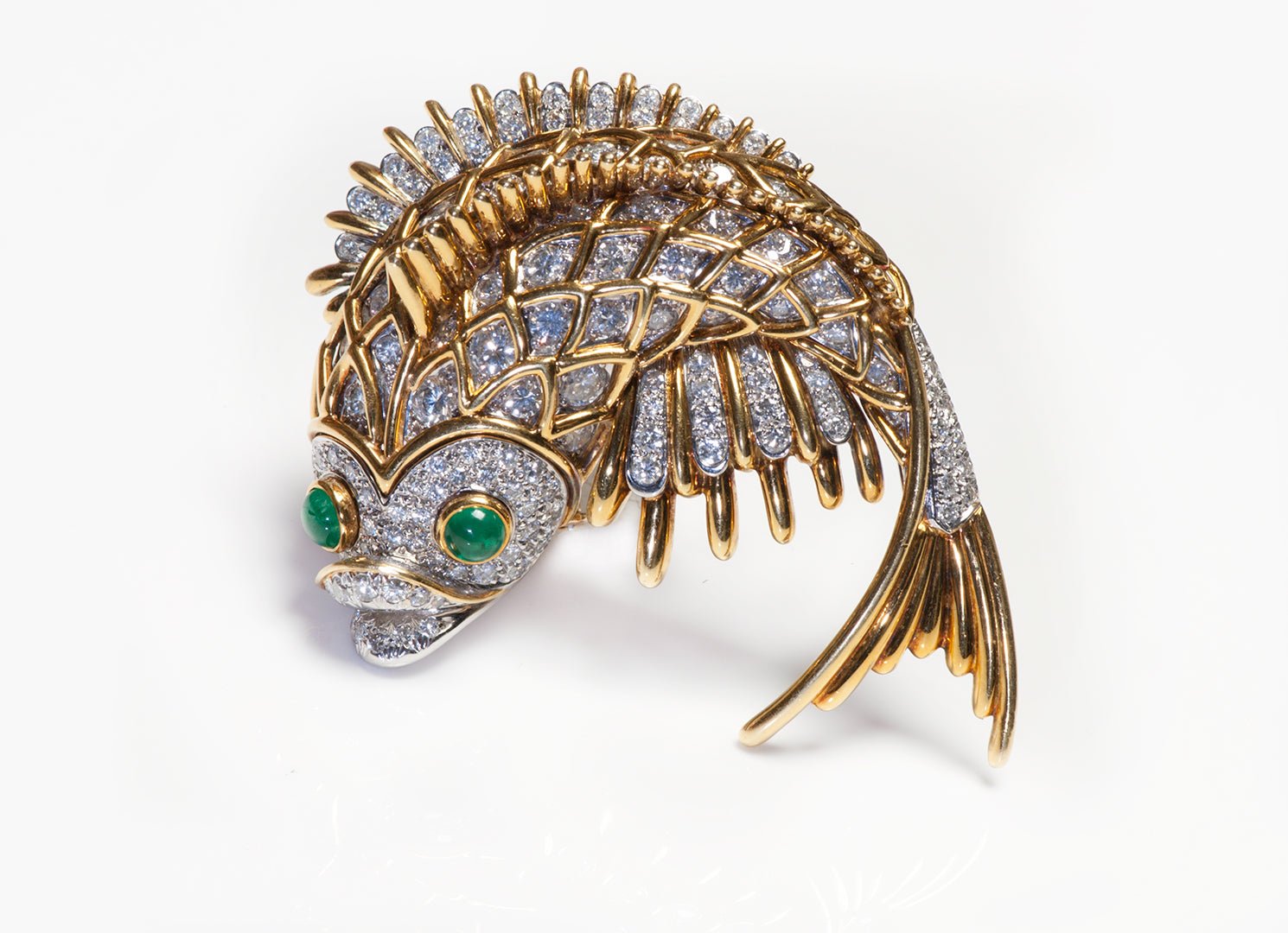 Annette Pakula Diamond Emerald 18K Gold Platinum Fish Brooch - DSF Antique Jewelry