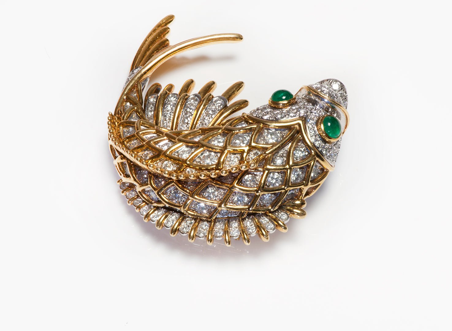 Annette Pakula Diamond Emerald 18K Gold Platinum Fish Brooch - DSF Antique Jewelry