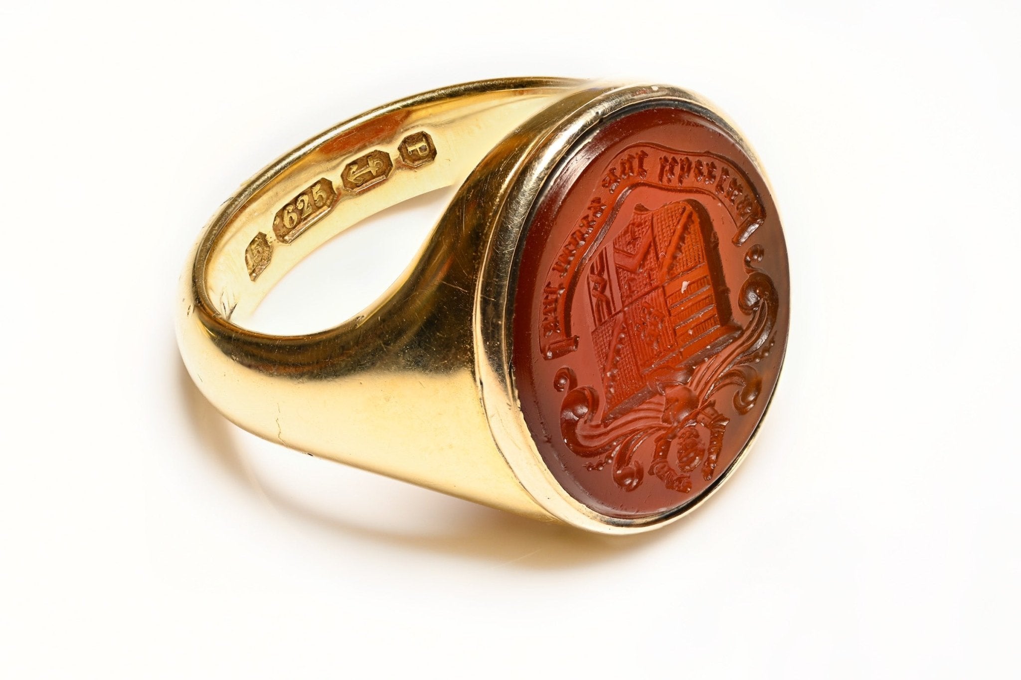 Antique 15K Gold Carnelian Crest Men’s Ring - DSF Antique Jewelry