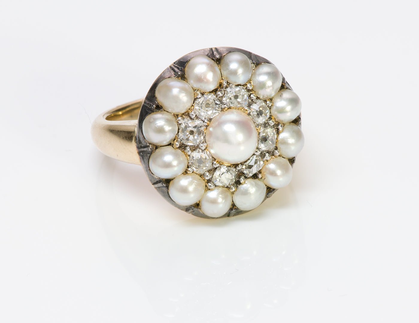 Antique 18K Gold Cluster Natural Pearl Diamond Ring