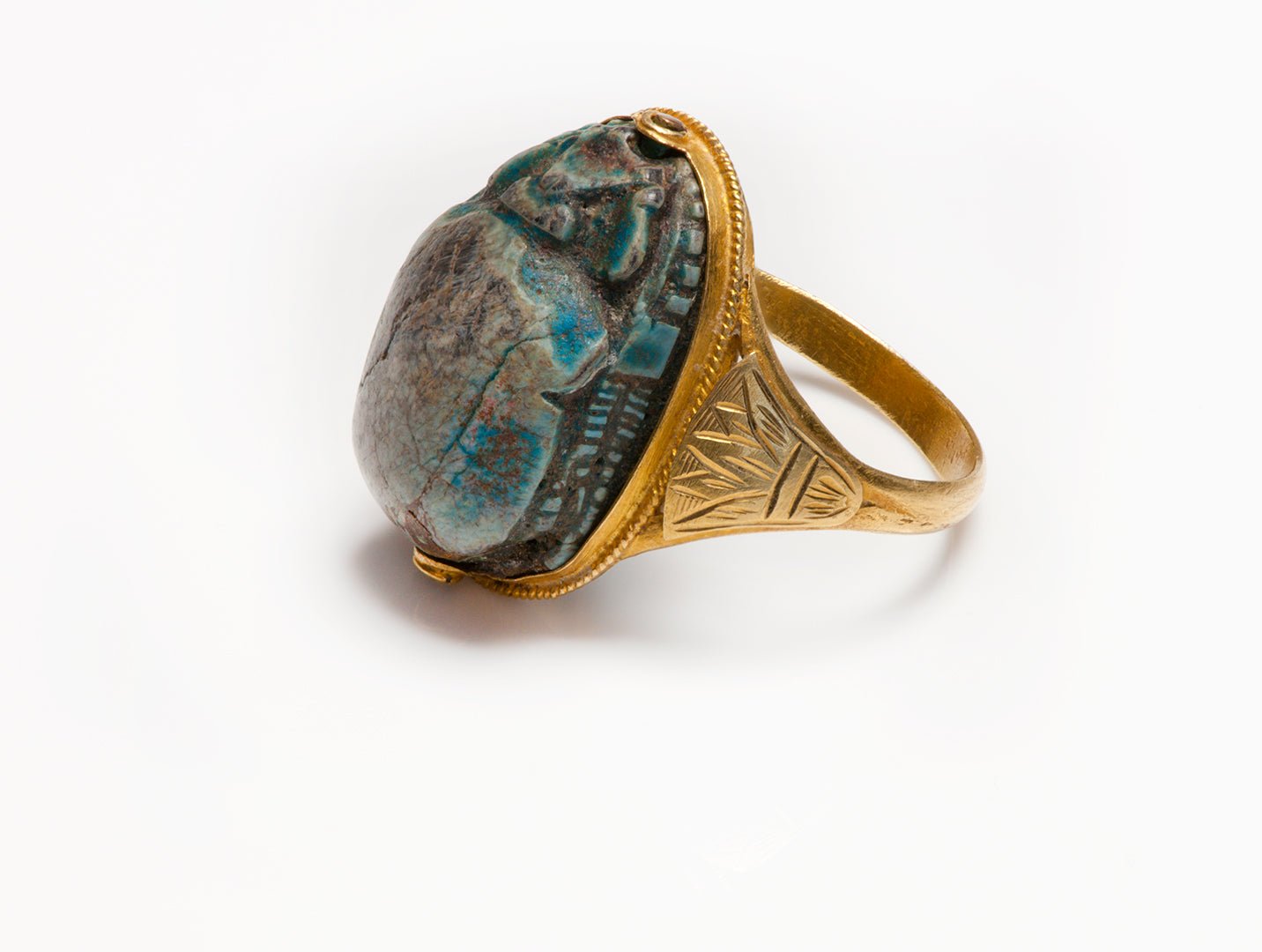 Antique Egyptian Revival Gold Papyrus Scarab Ring - DSF Antique Jewelry