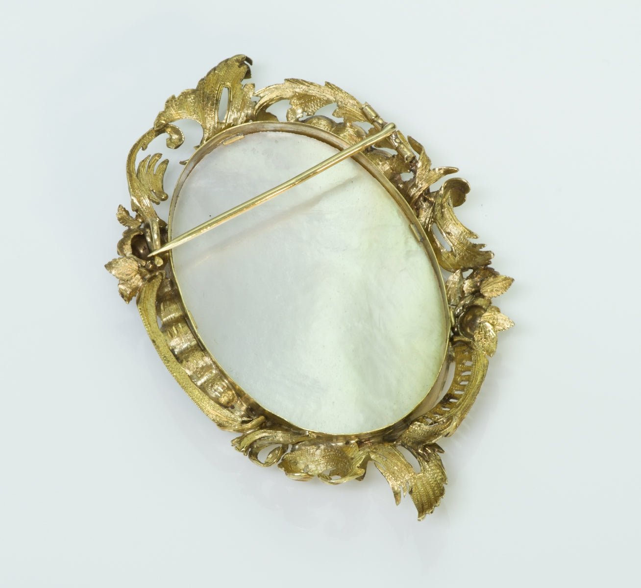 Antique Enamel 18K Gold Brooch - DSF Antique Jewelry