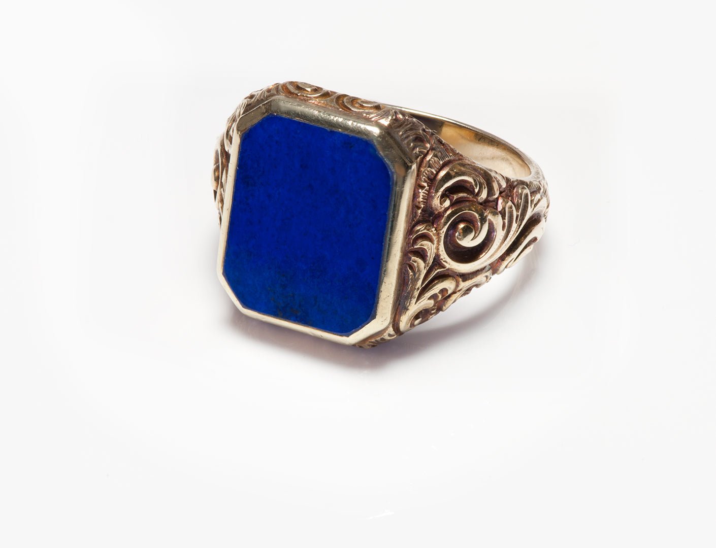 Antique Engraved Gold Lapis Men's Ring - DSF Antique Jewelry