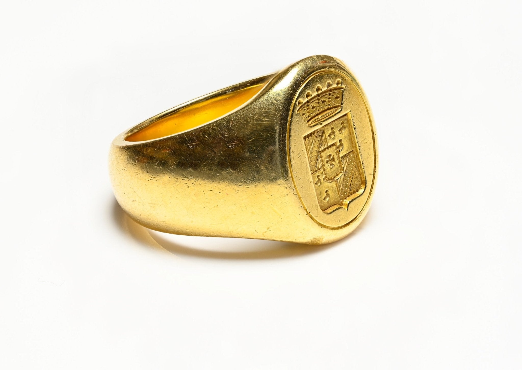 Antique French 18K Gold Crest Men's Ring - DSF Antique Jewelry