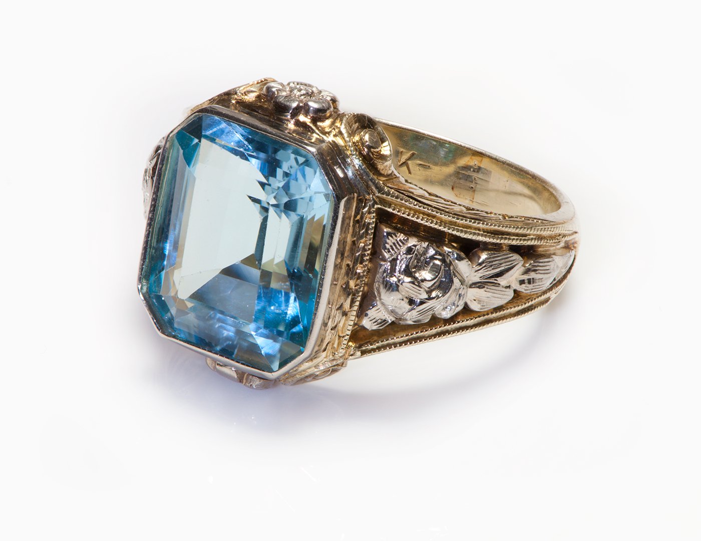 Antique Gold Aquamarine Ring - DSF Antique Jewelry