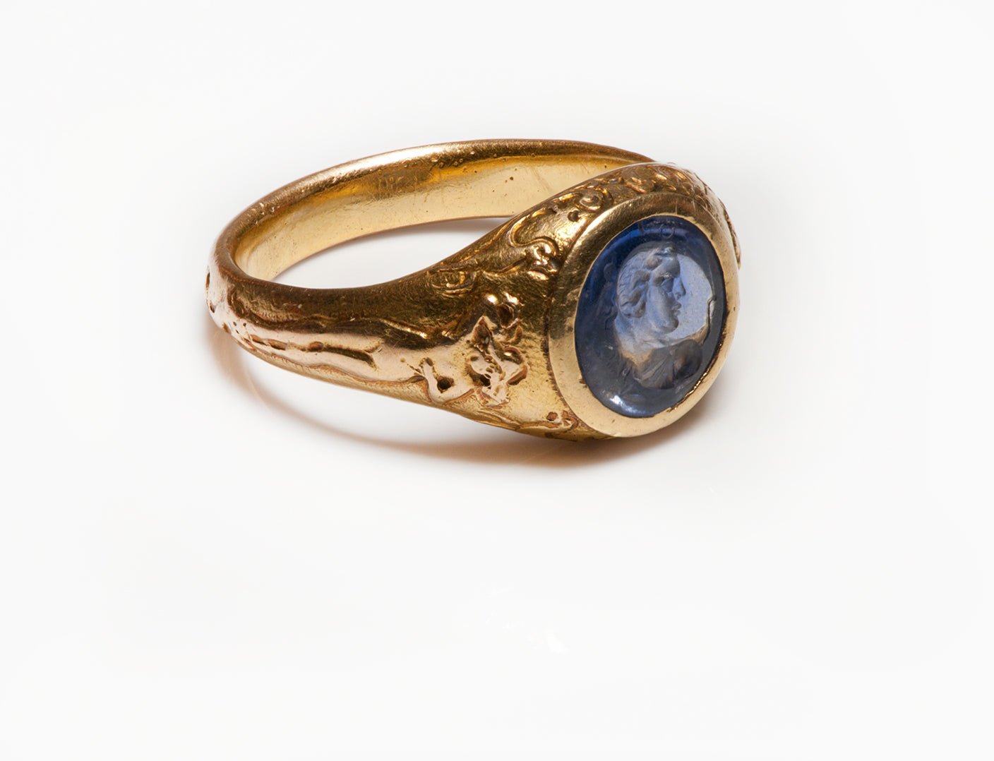 Antique Gold Ceylon Sapphire Intaglio Men's Ring - DSF Antique Jewelry