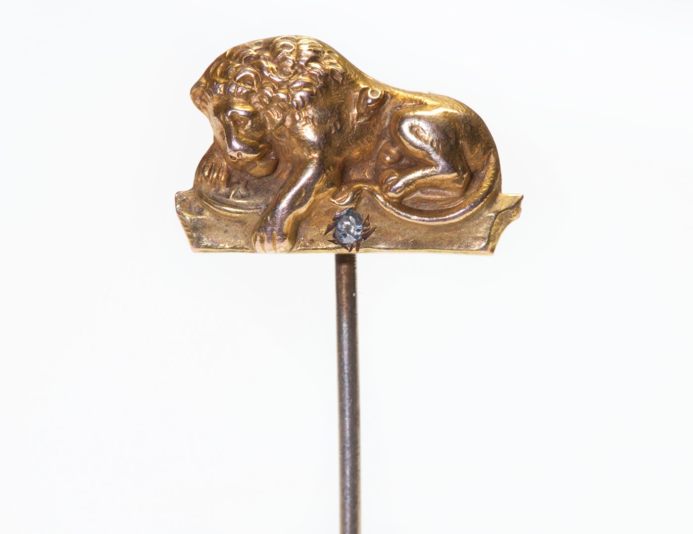 Antique Gold Diamond Lion Stick Pin