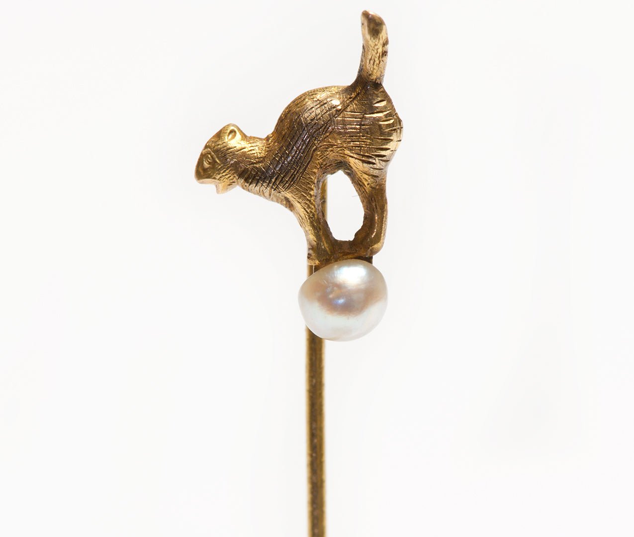 Antique Gold Pearl Cat Stickpin